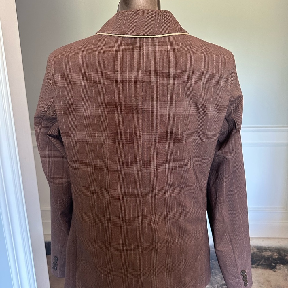 Show jacket - Picture 2 of 3